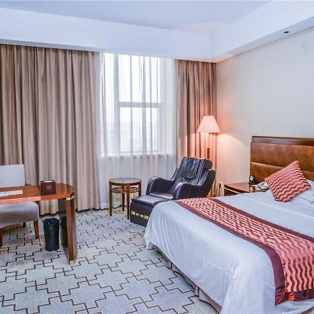 Taicang Zhonggu International Hotel Εξωτερικό φωτογραφία