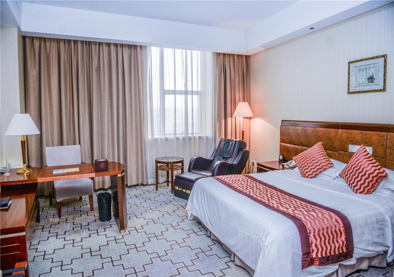 Taicang Zhonggu International Hotel Εξωτερικό φωτογραφία